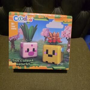 Botanicals Plants Building Blocks NIB Succulent World Pig Bee 468 Pieces